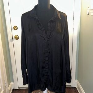 Old Navy Women’s Black Button down Blouse